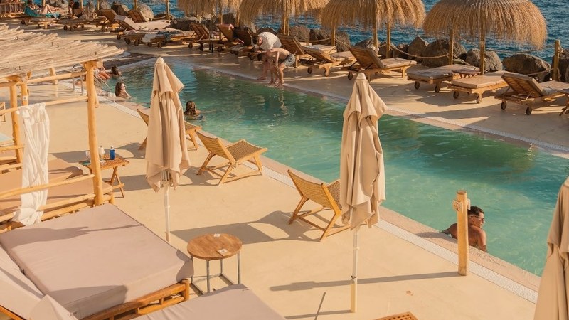Las Rocas Beach Club
